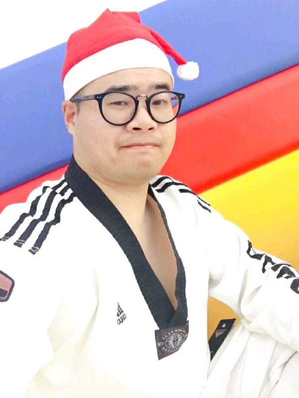 何当重相见的第一张照片--云霄相亲网