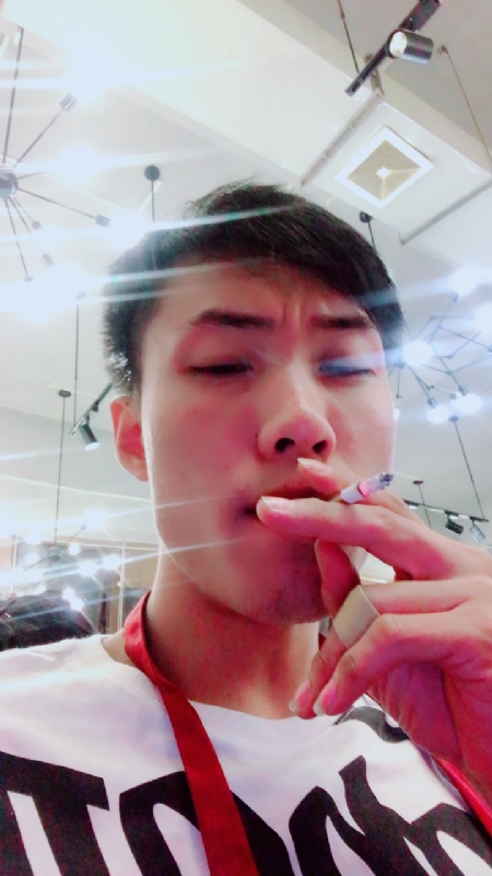 乐天的第四张照片--云霄相亲网