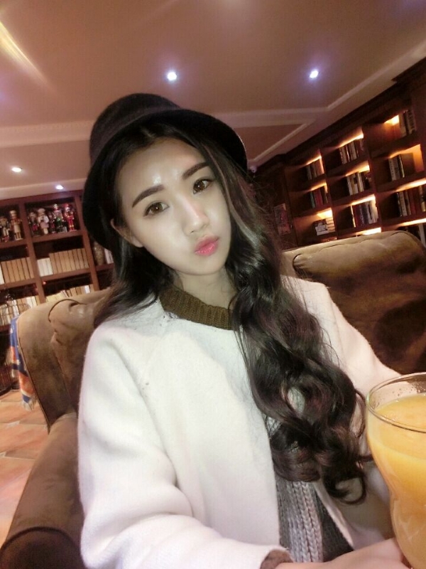 气质小妹的第三张照片--云霄相亲网