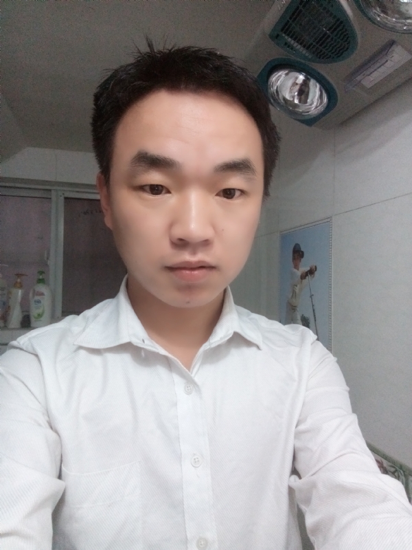 夜凉露沾衣的第二张照片--云霄相亲网