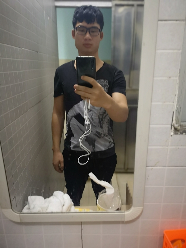 右手的执着的第一张照片--云霄相亲网