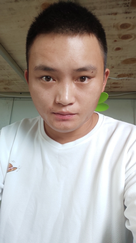 水里面的云呀的第一张照片--云霄相亲网