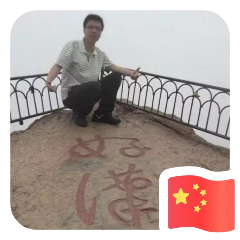 一只小虎牙的第一张照片--云霄相亲网