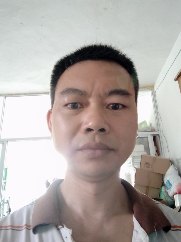 平凡一生的第三张照片--云霄相亲网