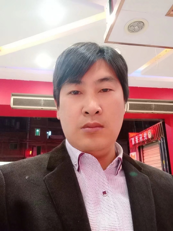 奔跑的第二张照片--云霄相亲网