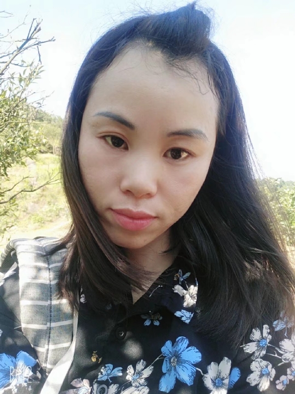 英英的第一张照片--云霄相亲网