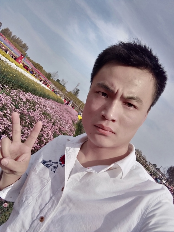 心碎无痕的第二张照片--云霄相亲网