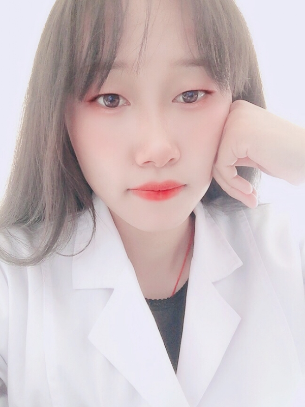白婚纱的第一张照片--云霄相亲网