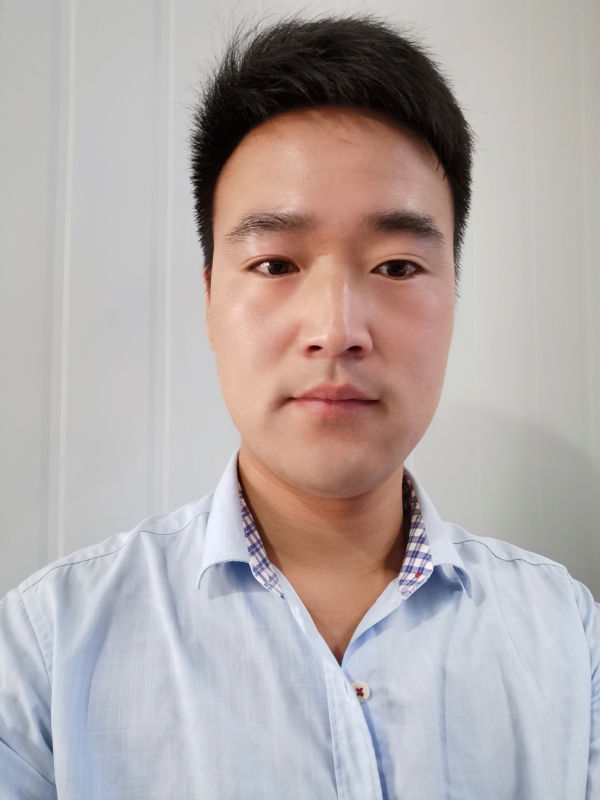 诗和远方的第一张照片--云霄相亲网