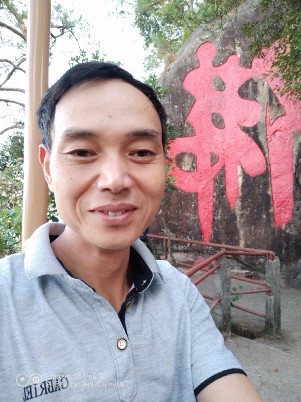 向往彩虹的第二张照片--云霄相亲网