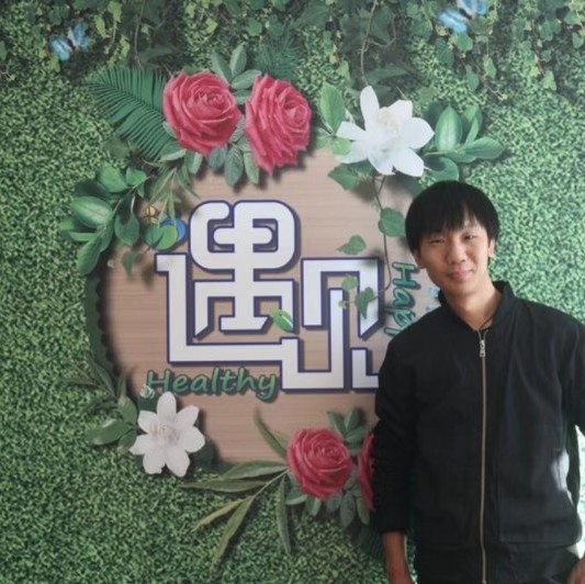 影视人~混爷张的第一张照片--云霄相亲网