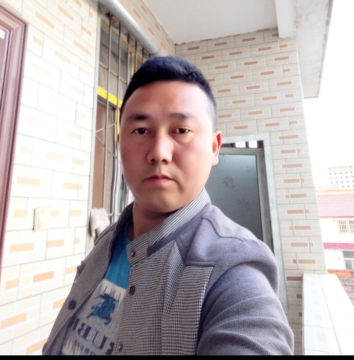 帅帅的大叔的第一张照片--云霄相亲网