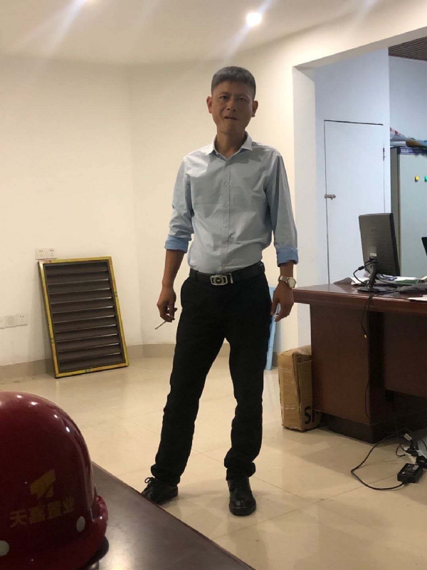 郁闷之中的第一张照片--云霄相亲网