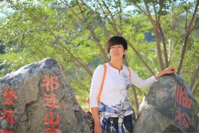 弱水河边青春草的第一张照片--云霄相亲网