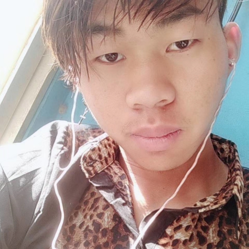 少年不在少的第三张照片--云霄相亲网