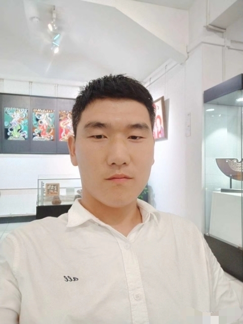 自律人生的第一张照片--云霄相亲网