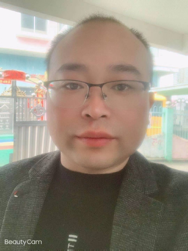 海阔凭鱼跃的第一张照片--云霄相亲网