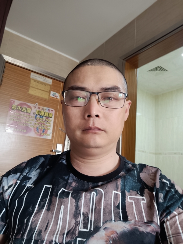 心梦无痕的第一张照片--云霄相亲网