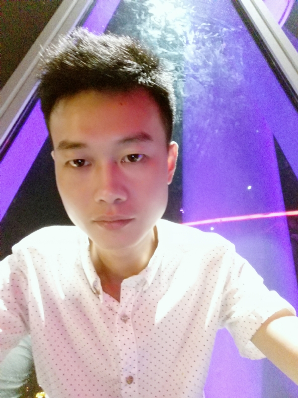 西风的第一张照片--云霄相亲网