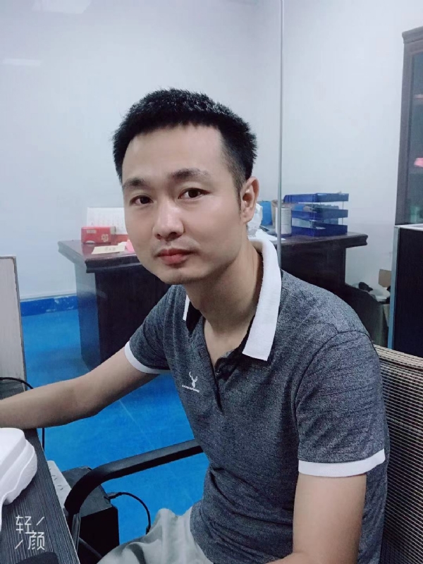 不忘初心的第一张照片--云霄相亲网