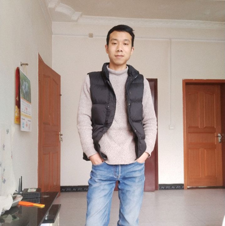 小伙子的第一张照片--云霄相亲网