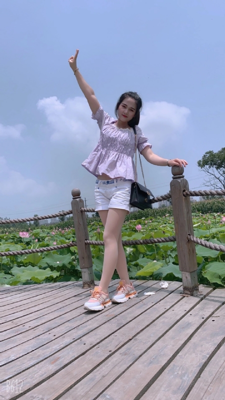 秋水伊人的第一张照片--云霄相亲网