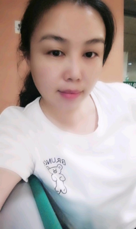 淡淡的云的第四张照片--云霄相亲网