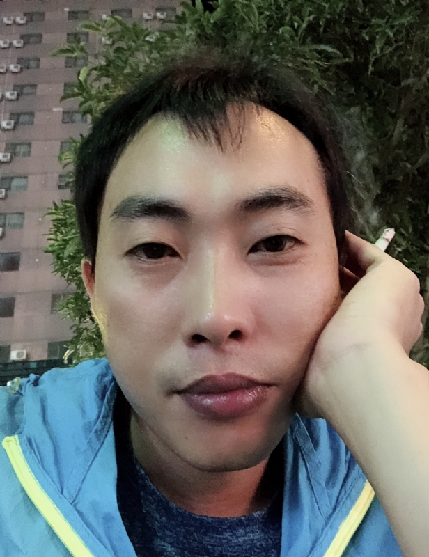 一直在路上的第一张照片--云霄相亲网