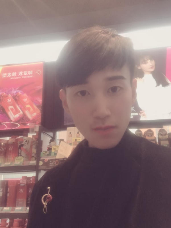 唯美的爱情故事的第一张照片--云霄相亲网