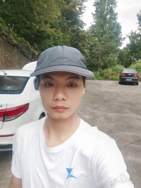 携手相伴的第一张照片--云霄相亲网