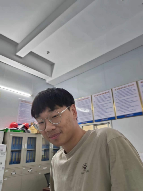 牛子弟的第一张照片--云霄相亲网