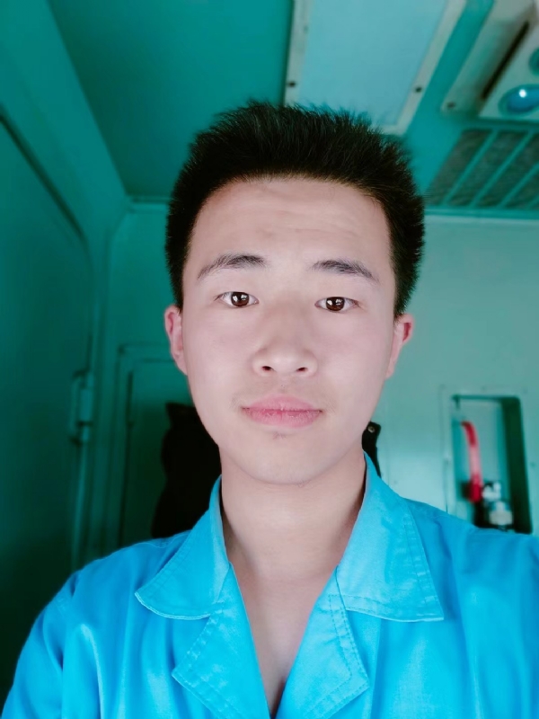 生而为人的第一张照片--云霄相亲网