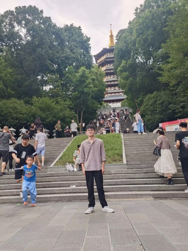阳光男孩的第二张照片--云霄相亲网