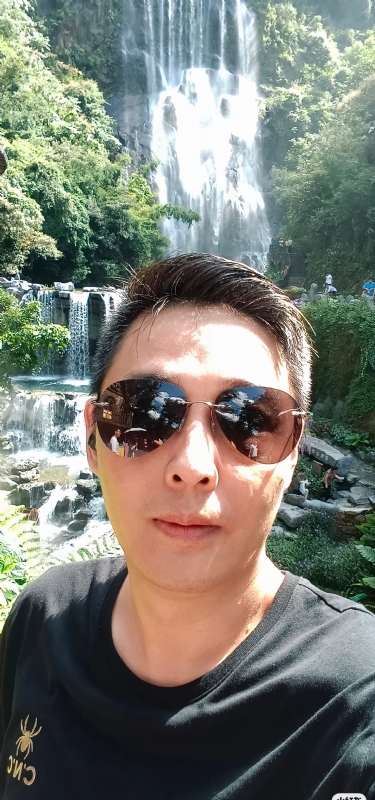 小小帅哥的第一张照片--云霄相亲网
