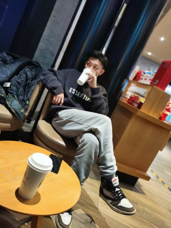 LAZY的第一张照片--云霄相亲网