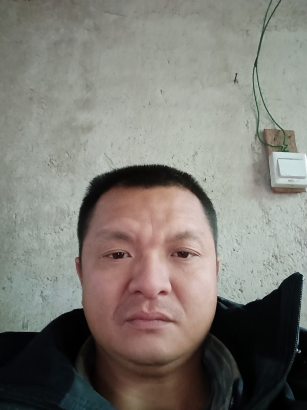 兰成龙的第三张照片--云霄相亲网