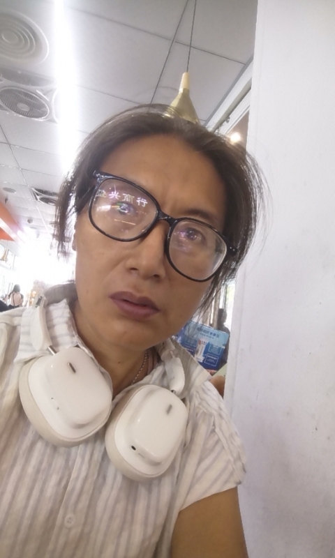 冬天的蔷薇的第三张照片--云霄相亲网