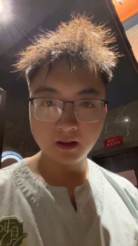成熟稳重的男士的第一张照片--云霄相亲网