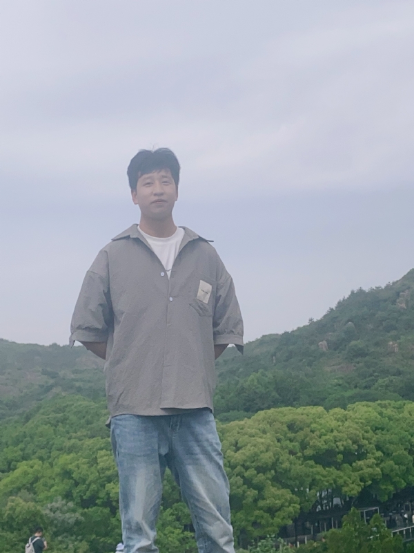 渐行渐远的第二张照片--云霄相亲网