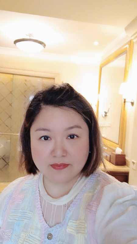 衎静玲瓏的第一张照片--云霄相亲网