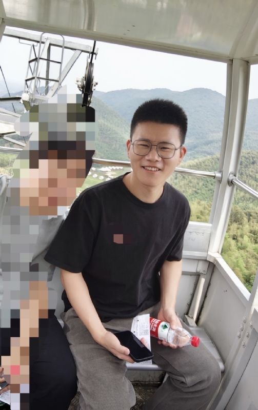 奔奔笨笨的第一张照片--云霄相亲网