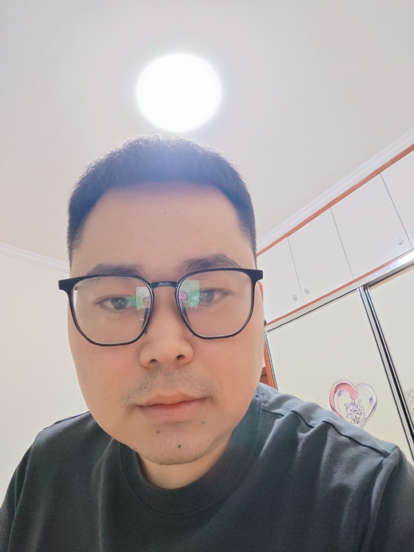 路飞的第一张照片--云霄相亲网